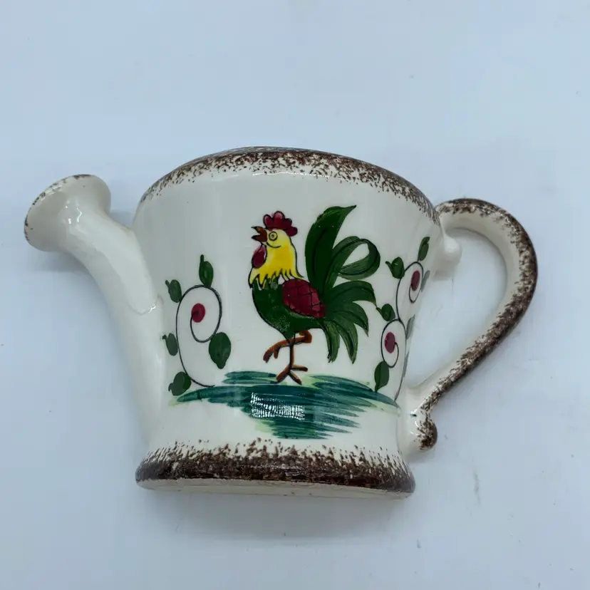 #4925 Vintage ceramic watering can Wall Pocket planter with a rooster motif, likely Napco 6” x 4”