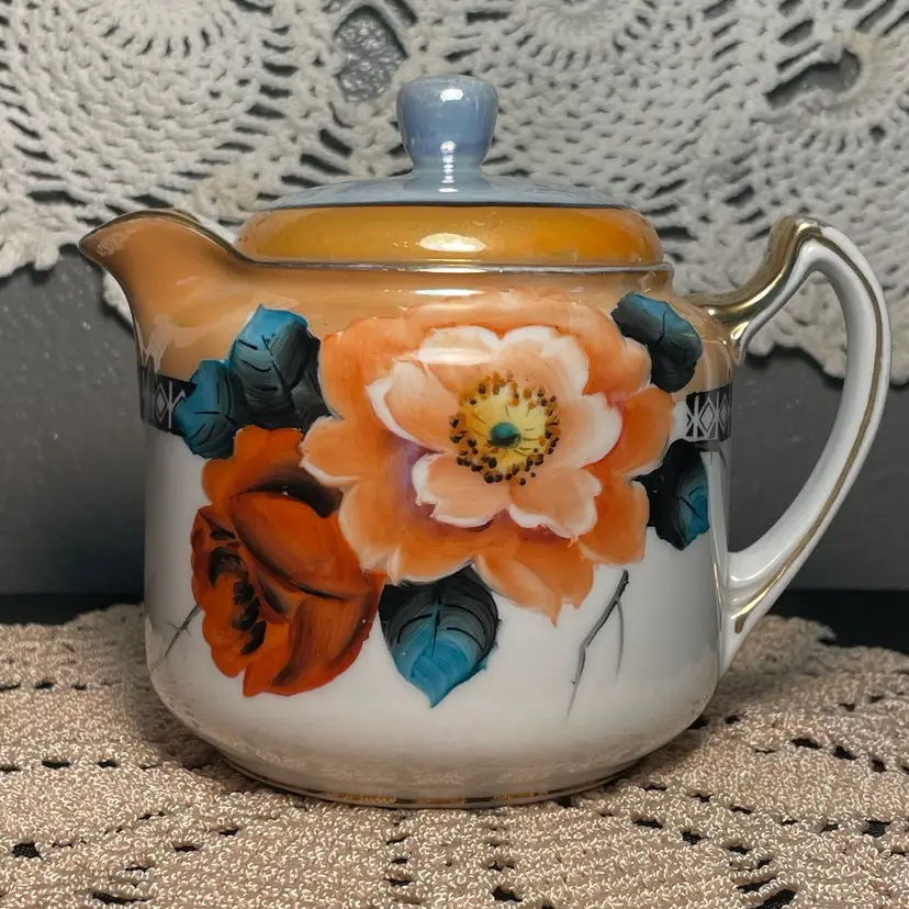 VINTAGE NORITAKE HANDPAINTED TEAPOT FLORAL JAPAN GOLD TRIM