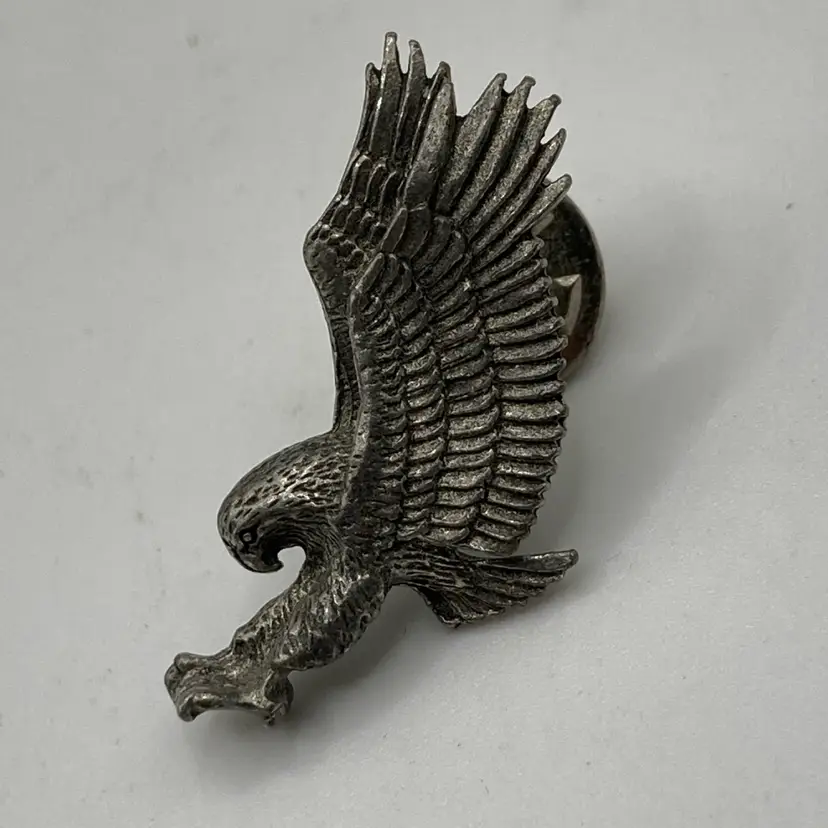 Eagle Hat Pin Silvertone 1”!