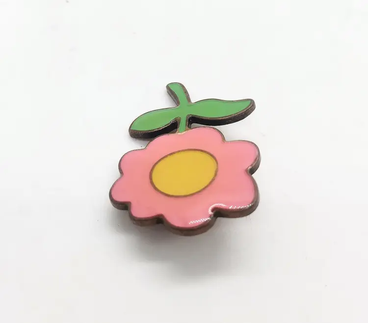 Vintage Enameled Brass Flower Pin Pink Retro 60s Lapel Hat