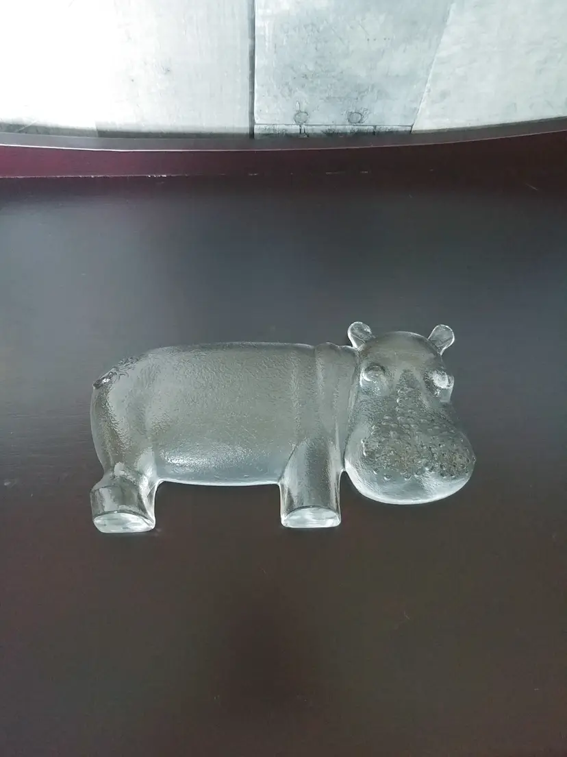 Solid Glass Hippopotamus Paper Weight Decor