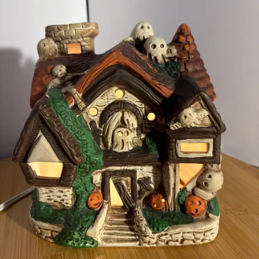 1989 Vtg Lighted Halloween Spooky Frite Nite House Trick Treaters' Haven W/Box