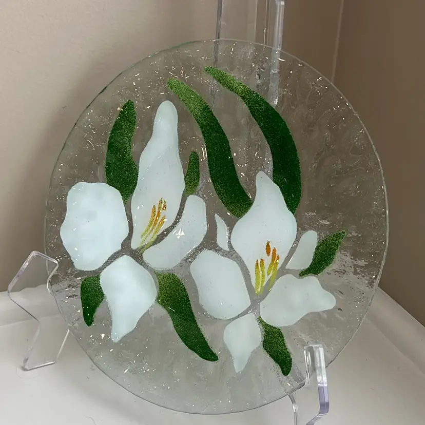 Vintage Bill Sydenstricker Fused art Glass Foral Elephant Ear Plate White Green