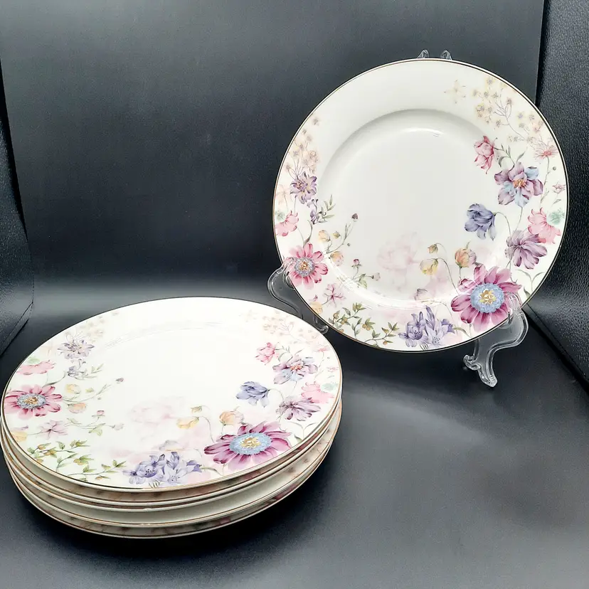Spring Floral Fine Porcelain Dinner Plates Pastel Flowers Set of 7