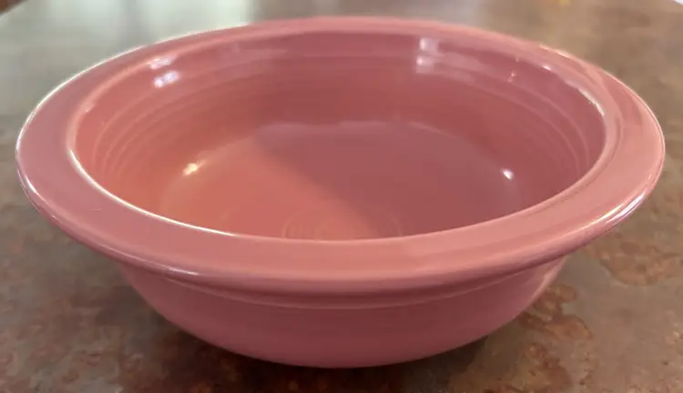Fiesta Rose Genuine Serving Bowl Dusty Pink Homer Laughlin USA 8 1/4" Round