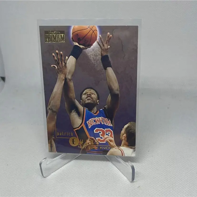1996-97 SkyBox Premium Patrick Ewing 75