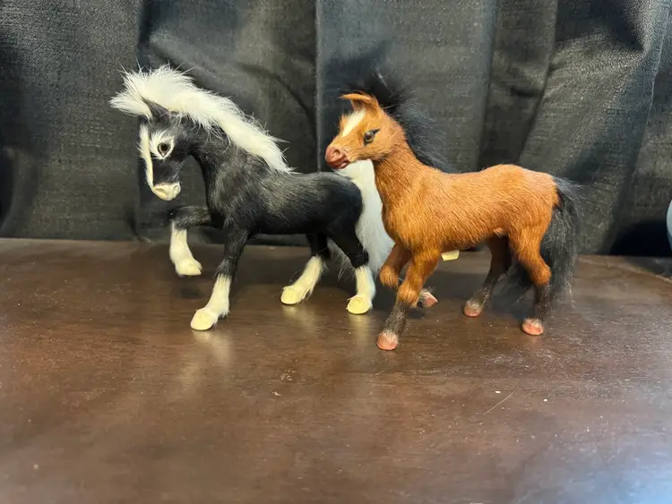 Real Fur Horse figurines