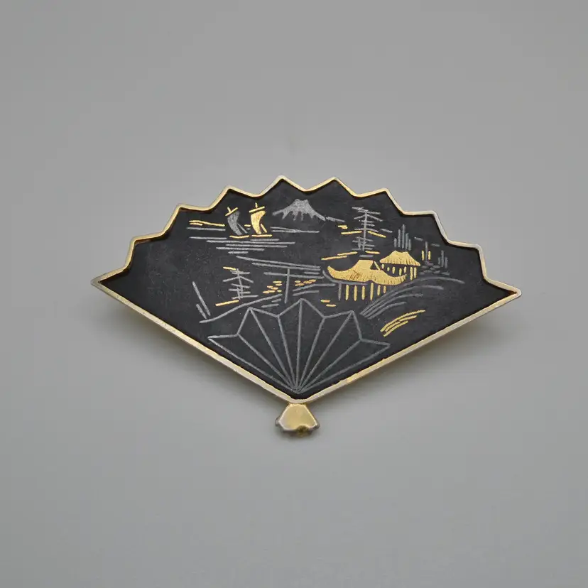 Vintage Japanese Damascene Fan Brooch Pin Pagoda Boats Mt Fuji Scene Black Gray Gold Tone 2"