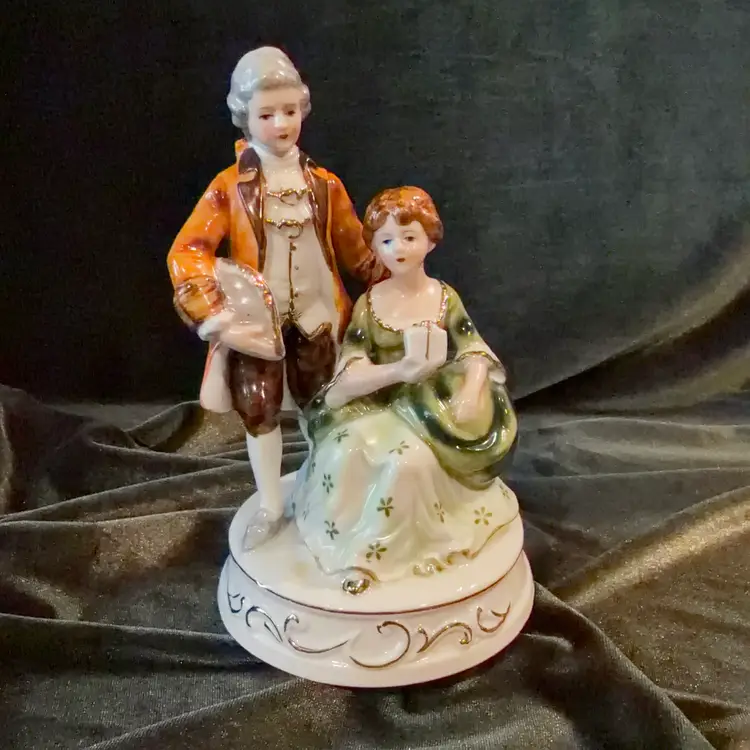 Vintage Porcelain Couple Figurine Music Box Made in Japan * Callout- Music box Works part-time