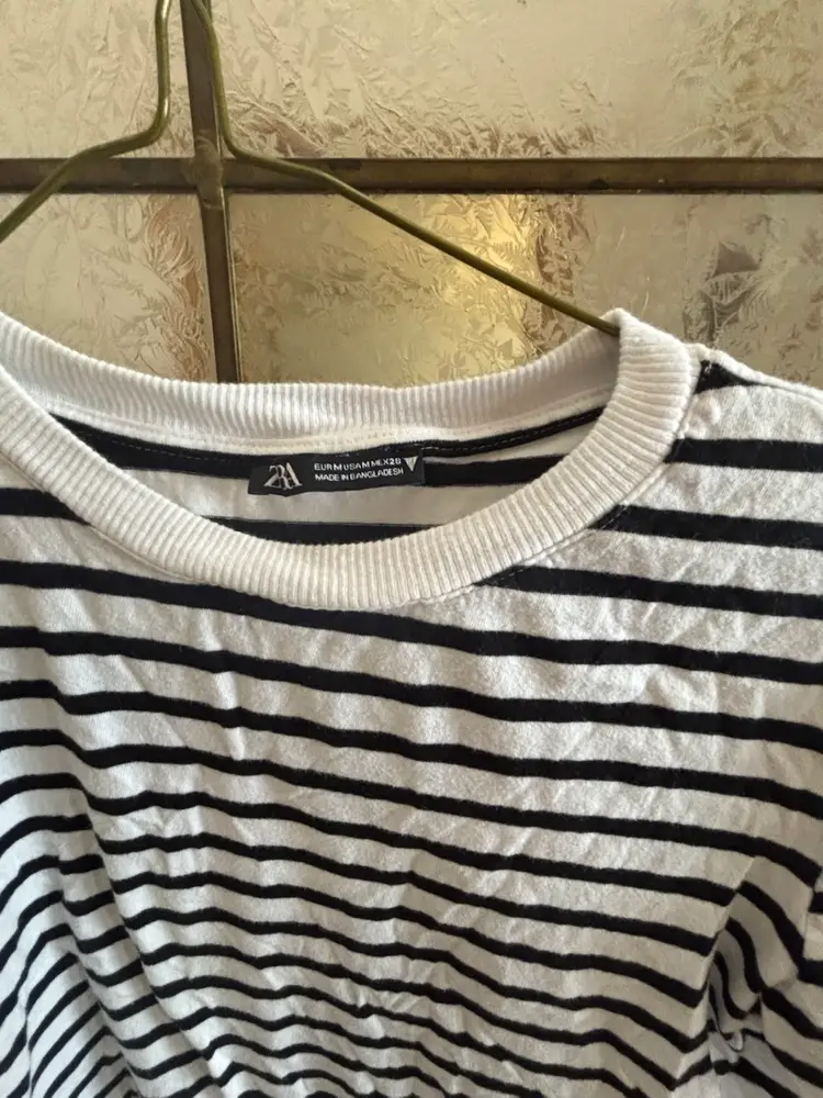 ZARA 100% COTTON BLACK AND WHITE CROPPED T SHIRT SIZE M