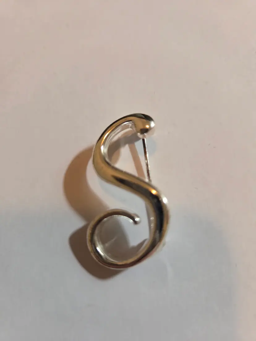 Vintage Silver Tone "S" Brooch 1 1/4"L and 3/4" W