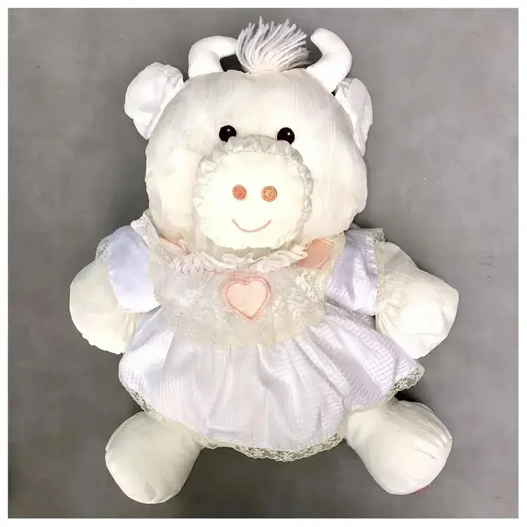 VTG Fisher Price 1986 PUFFALUMP 8001 WHITE COW Stuffed Animal Plush Hearts 
Please Read details (Box A6)