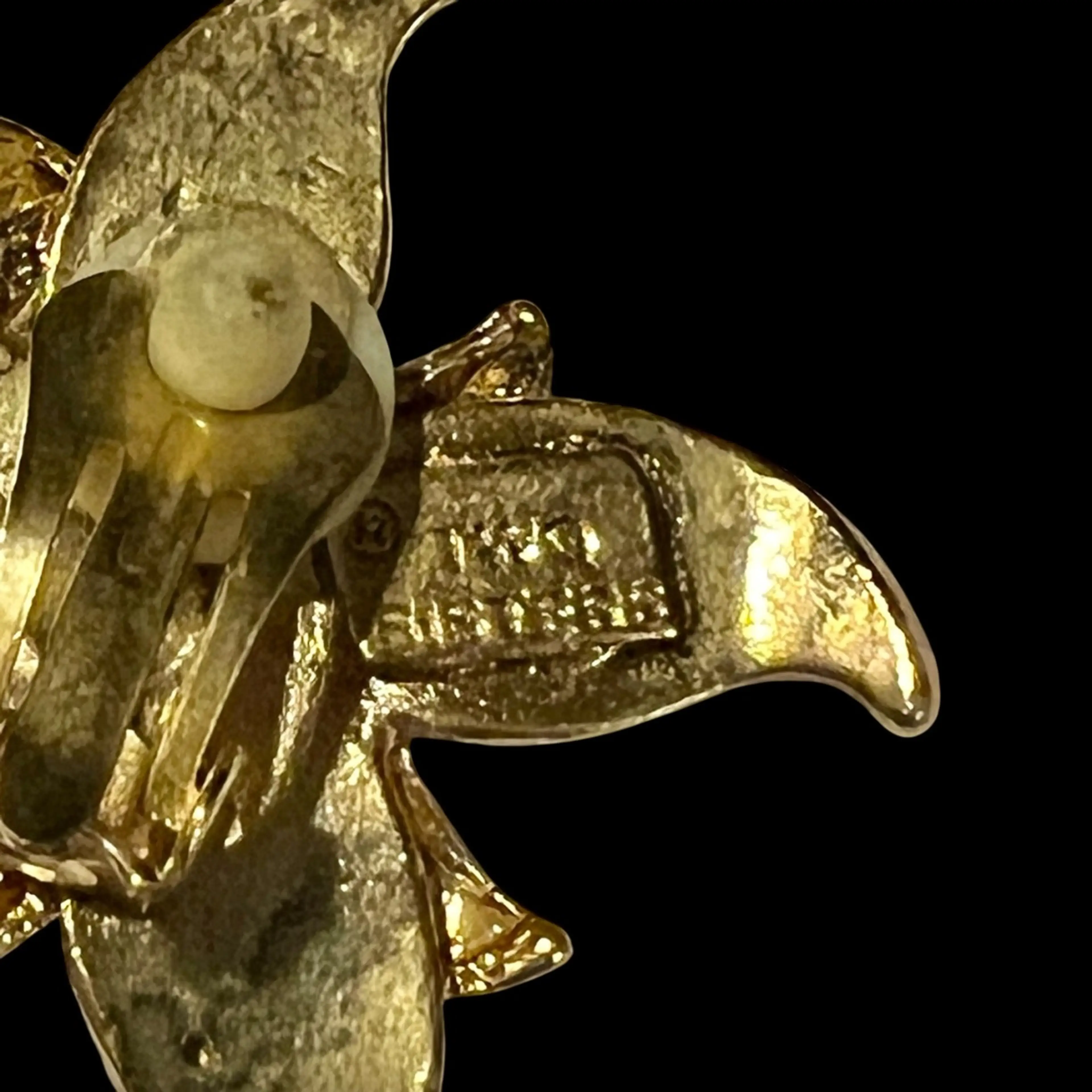 Image 3 of 4