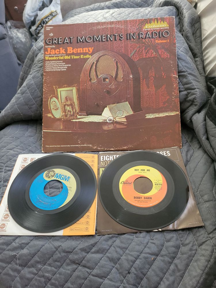 Great moments in radio, sammy davis jr and bobby darin records