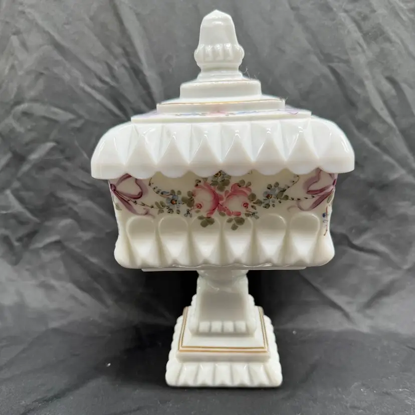VTG Hand Painted Westmoreland Wedding Box