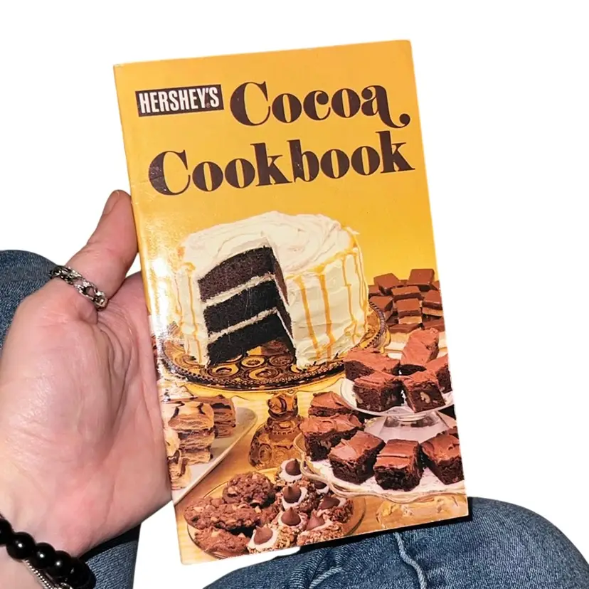 Vintage 1979 Hersheys Cocoa Cookbook