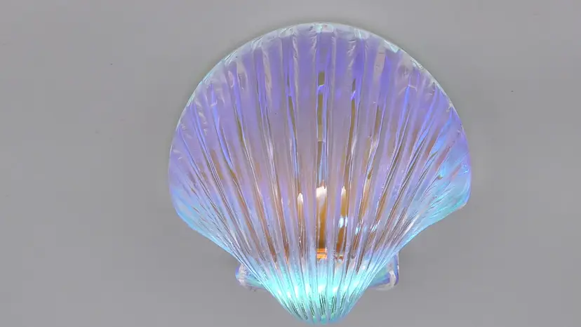 Caplette Inner Glow Scallop Sea Shell Figurine Iridescent Dichroic Hawaiian Art Glass 2.75"