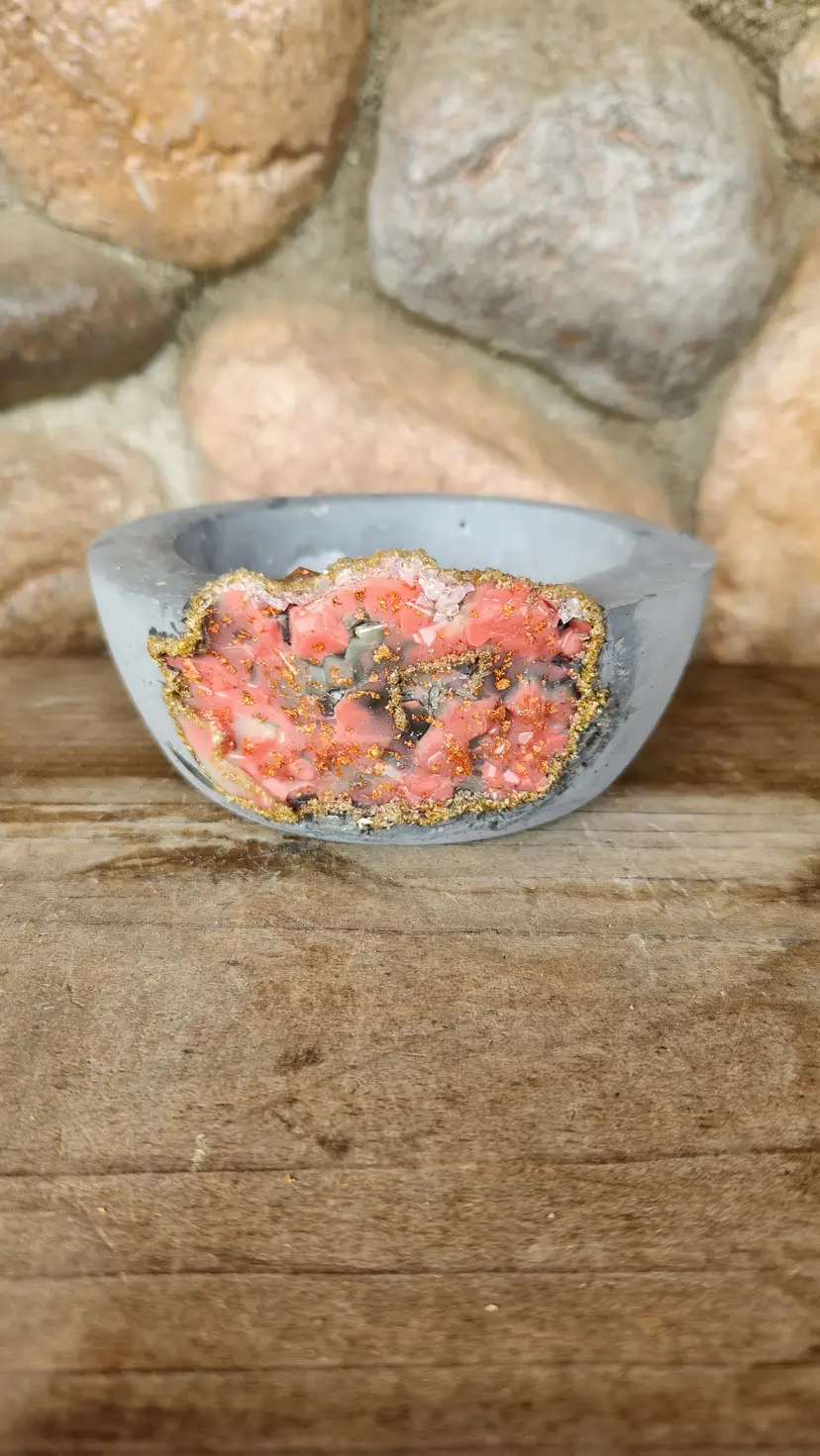 Geode Pot - FLAT PINK - Sm Shallow Bowl