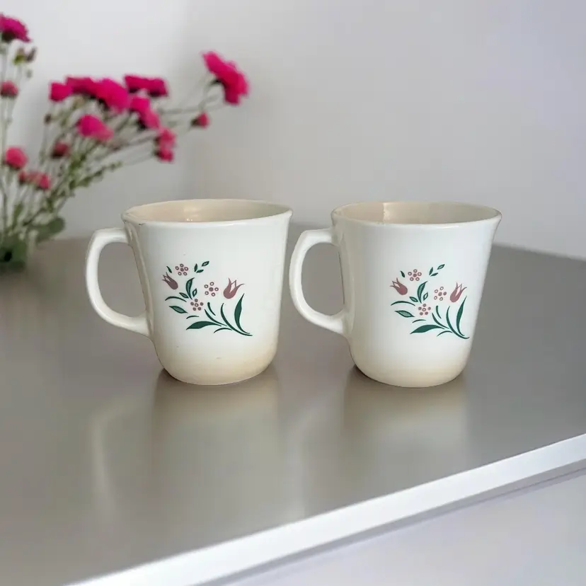 Tulip Coffee Mugs. Rosemarie Pattern by Corning | Corelle. Teacup 1990s Pattern.