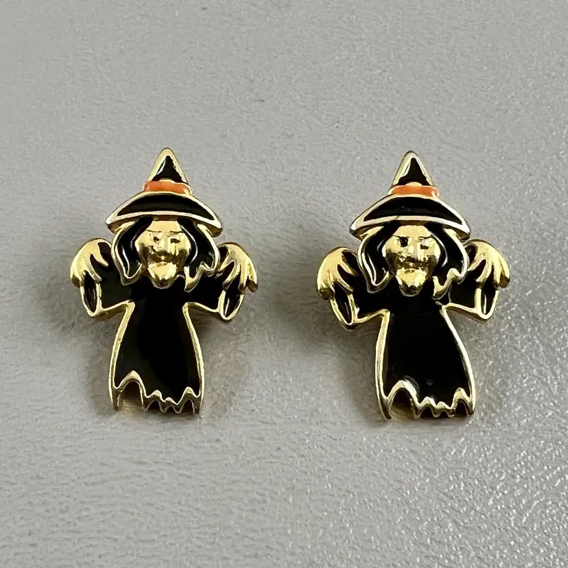 Vintage Halloween Witch Earrings Black Enamel Gold Tone Stud Pierced Spooky 1"