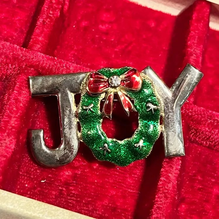 Vintage Joy Enamel Wreath Brooch