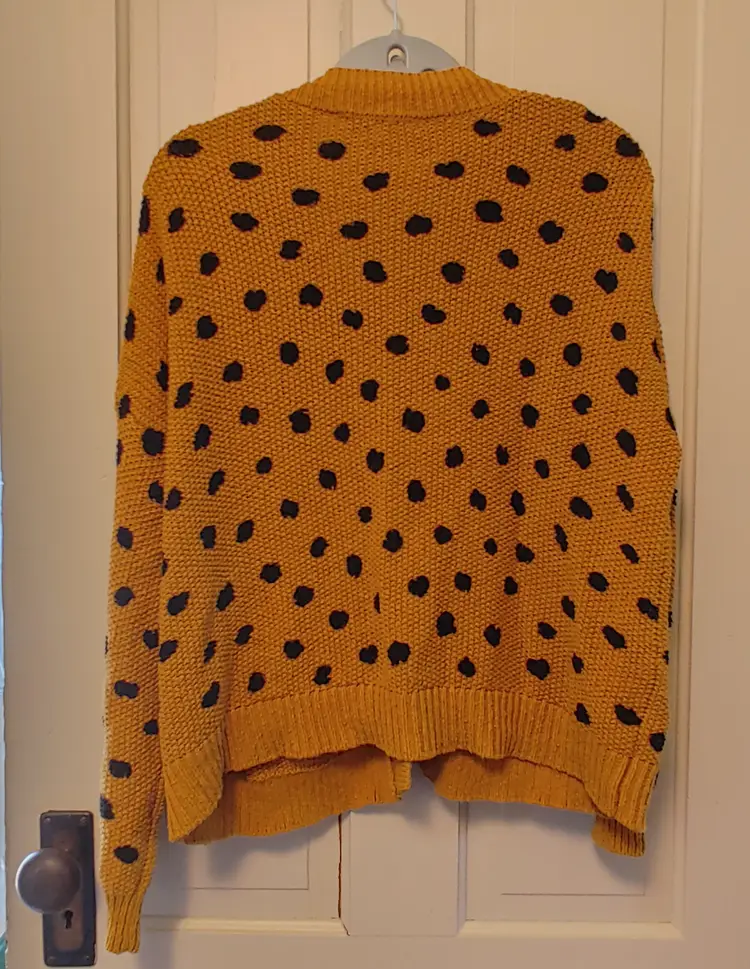 Top- Brand: Madewell. Brown cardigan with black spots. Size Medium. Material- 100% cotton. No callouts.