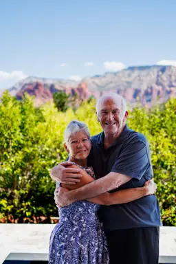 dianesdesignsandfindsaz