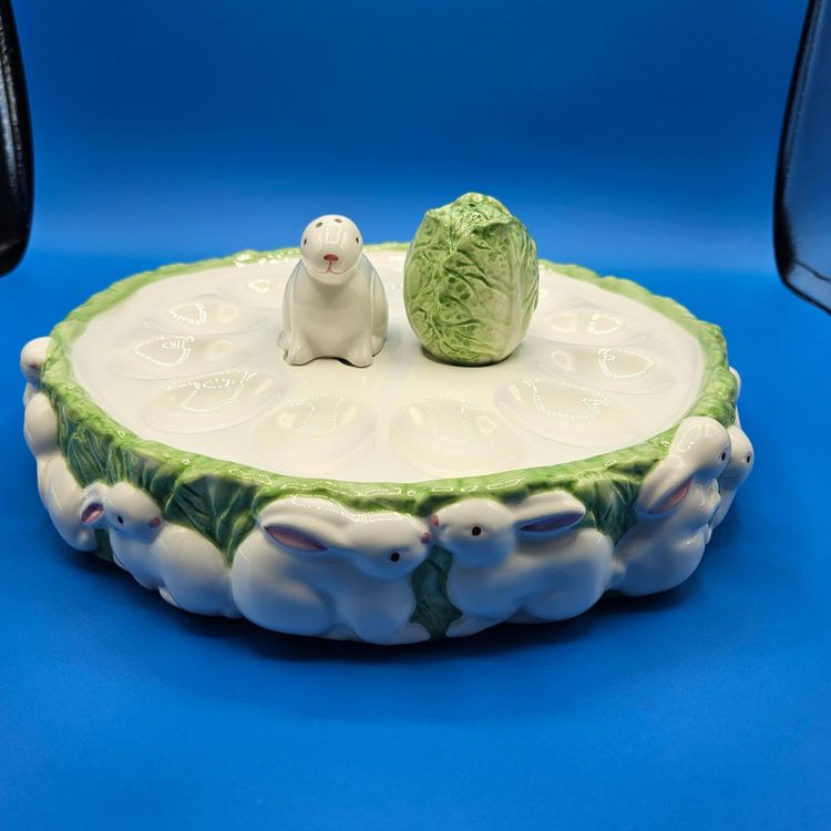 Linen N Things NIB 10.5" Egg Plate With Salt & Pepper Shakers, Easter, Bunny, Cabbage, Ceramic
