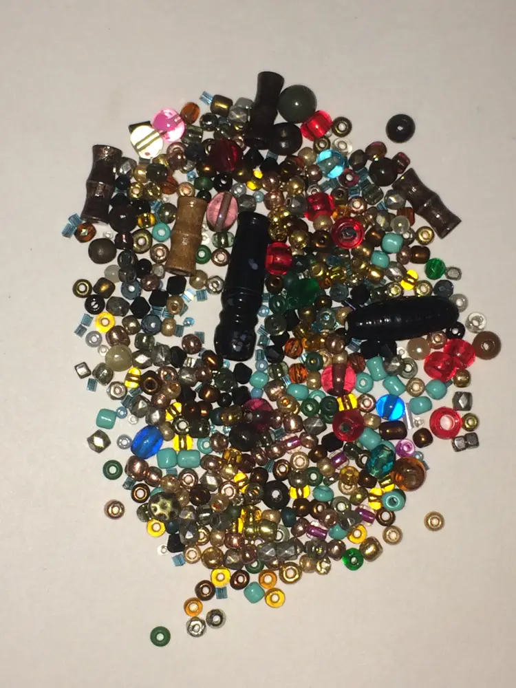 #01 Blend of beads 1.4 oz