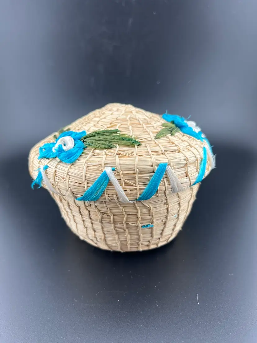 Woven Grass Basket W/ Lid