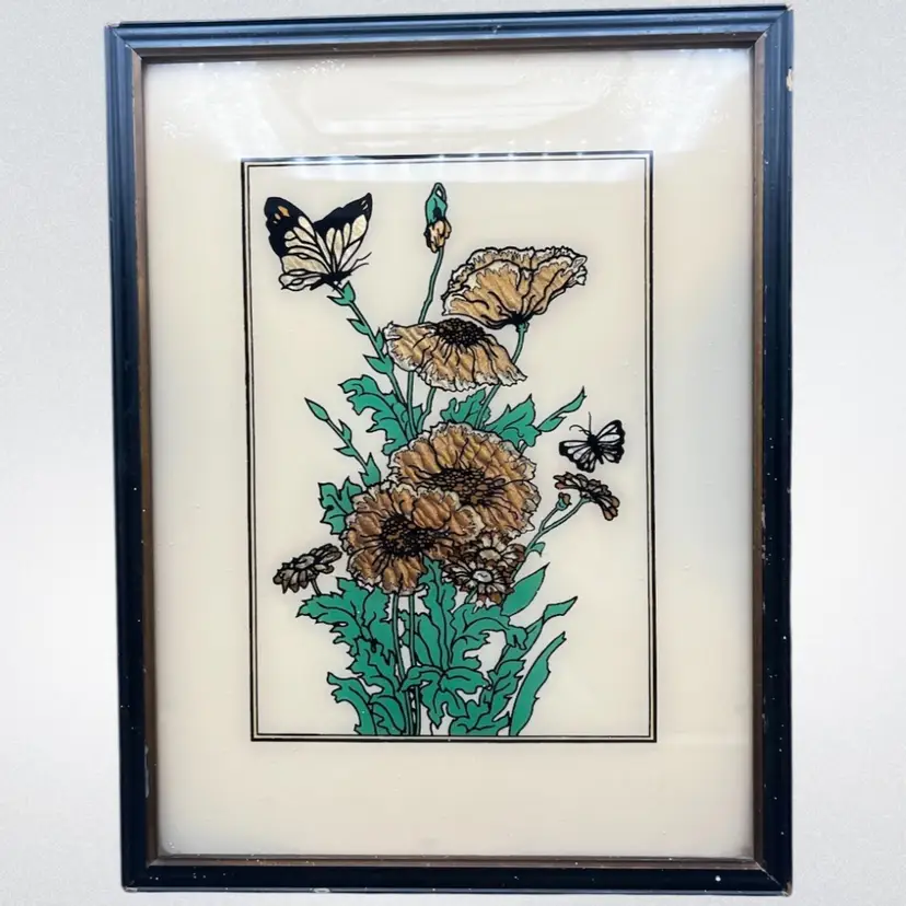 #252B Vintage Reliance Products Foil Art ‘Poppies and Daises’ B.E.-25 Butterfly Wings Effect Framed Print. Beautiful Metallic Foil Picture Of Butterflies And Flowers Made On The Backside Of The Glass. 
Made in USA
