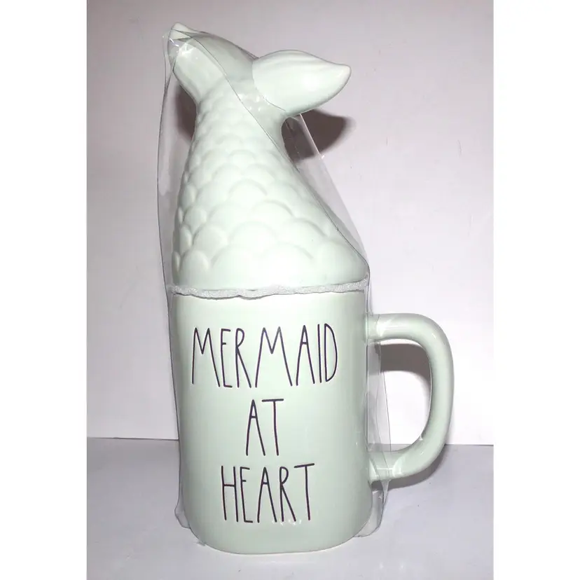 Rae Dunn Mermaid at Heart 16oz. Coffee Mug with tail Topper Lid-NEW!