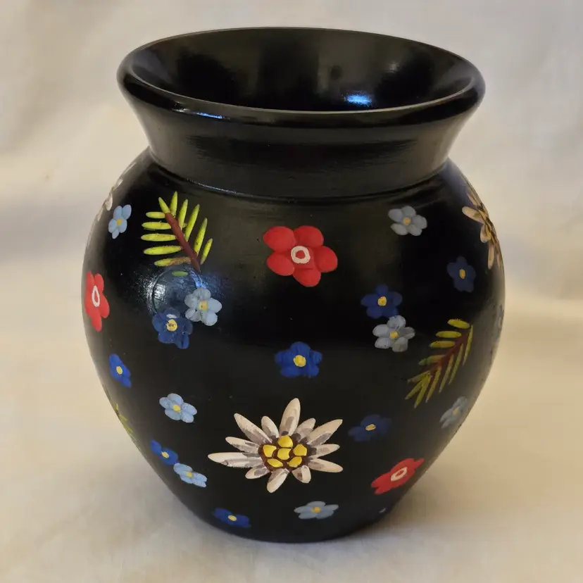 Studio Art Wood Vase Floral Incised Hand Painted Multicolor 4½" Tall Unbranded