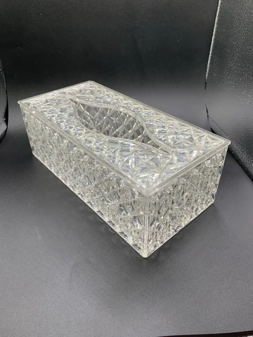 Vintage Lucite Diamond Cut Tissue Box Clear Starburst Acrylic Holder