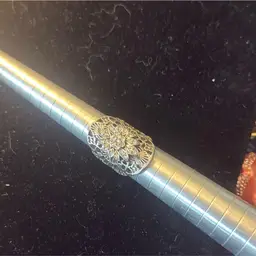 Silvertone Ring With Flower Design And Clear Rhinestones Size 7