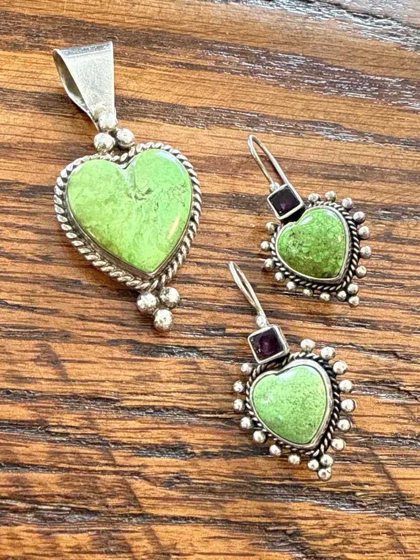 Vintage Native Old Pawn Navajo Gaspeite Sterling Pendant and Earring set