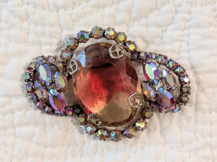 Vintage Brooch with Cognac and Raspberry Tinged Faceted Glass Cabochon and Aurora Borealis Rhinestones