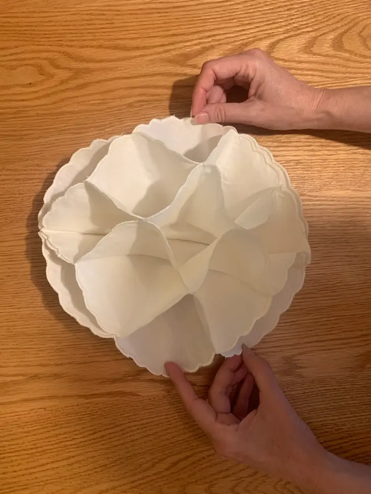 016 Vintage Dinner Roll Holder