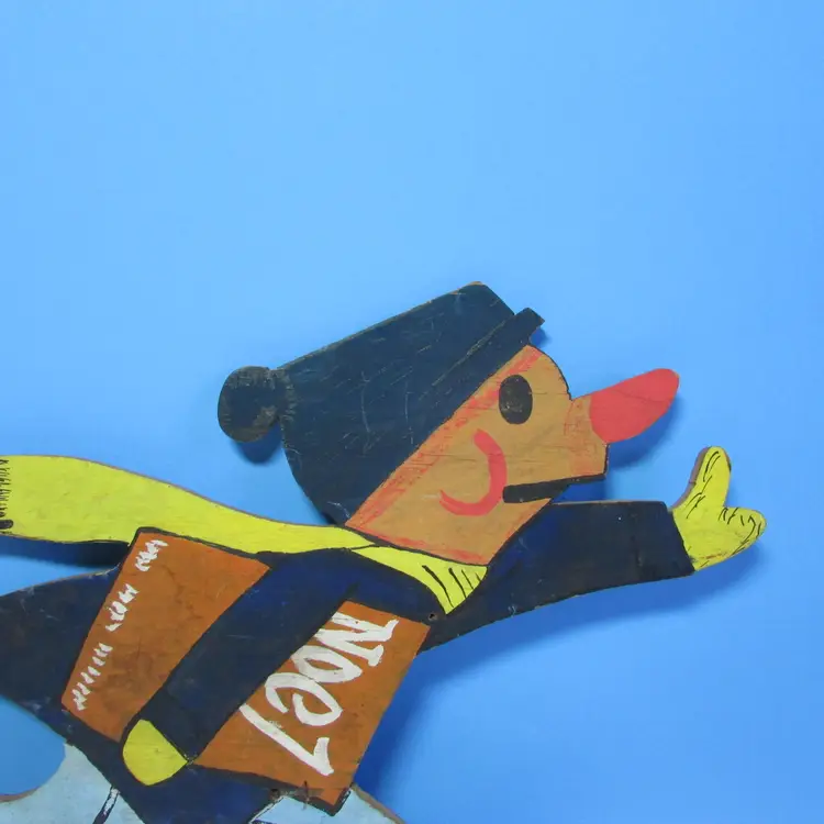 vintage running caroler Noel Christmas wooden wall decor