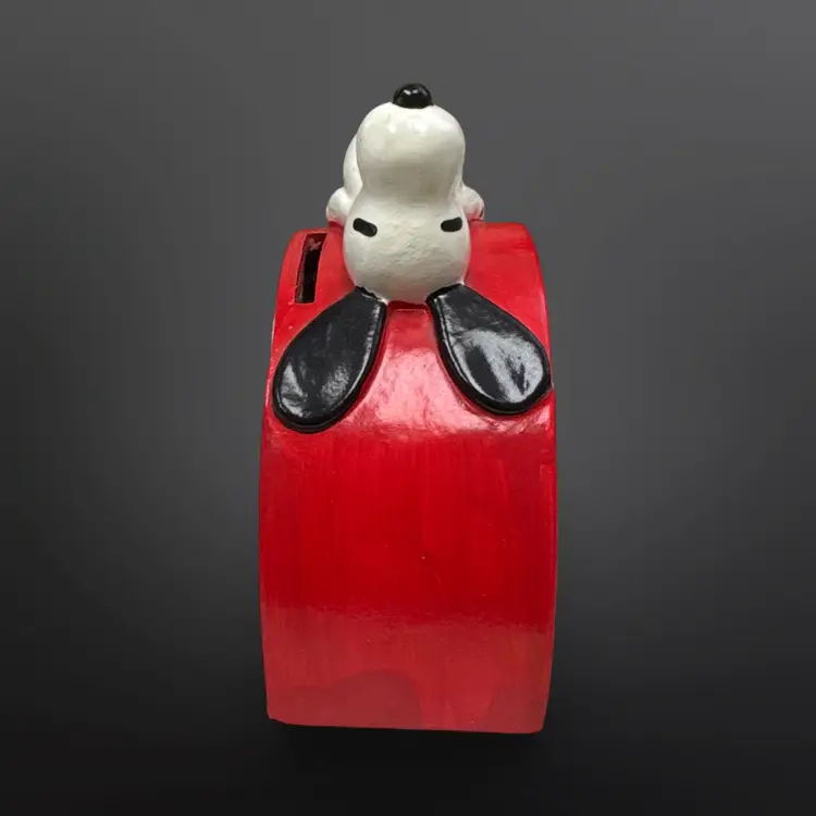 Vintage 1966 United Features Snoopy Lying On Rainbow Coin Bank With Stopper EUC