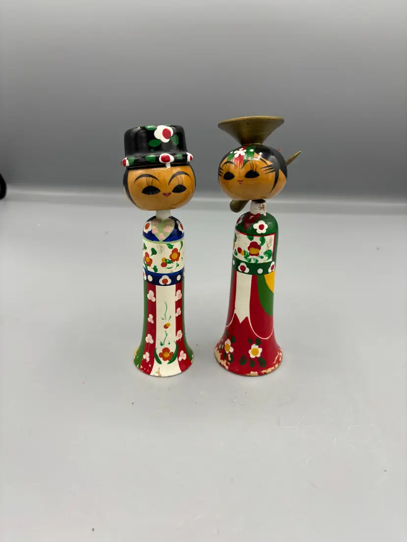 Vintage hand painted Asian bobblehead figures