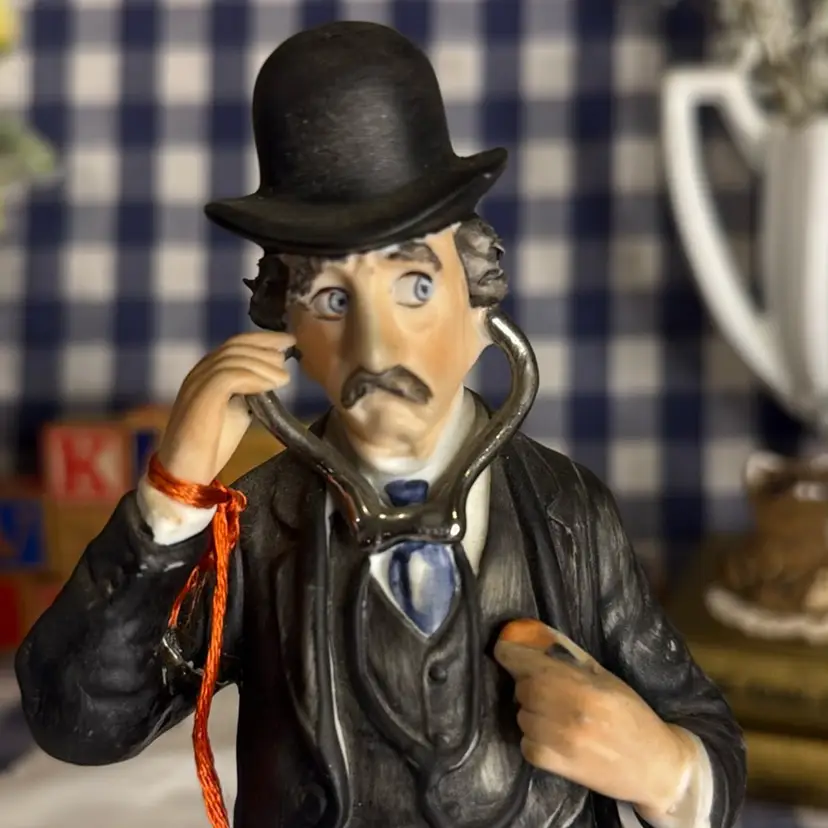 CAPODIMONTE The Worried Doctor by Pucci Porcelain Figurine CIRCA 1980s