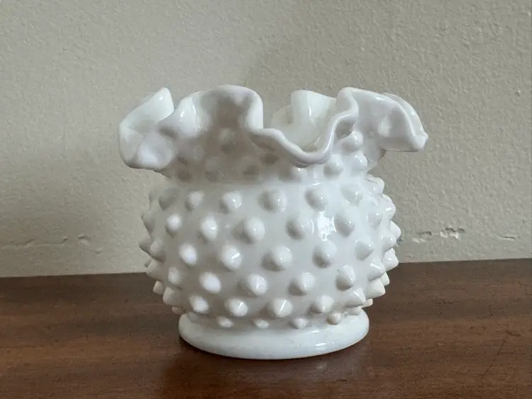 Vintage Fenton Glass Hobnail Milk Glass Case Or Bowl With Ruffled Edges
