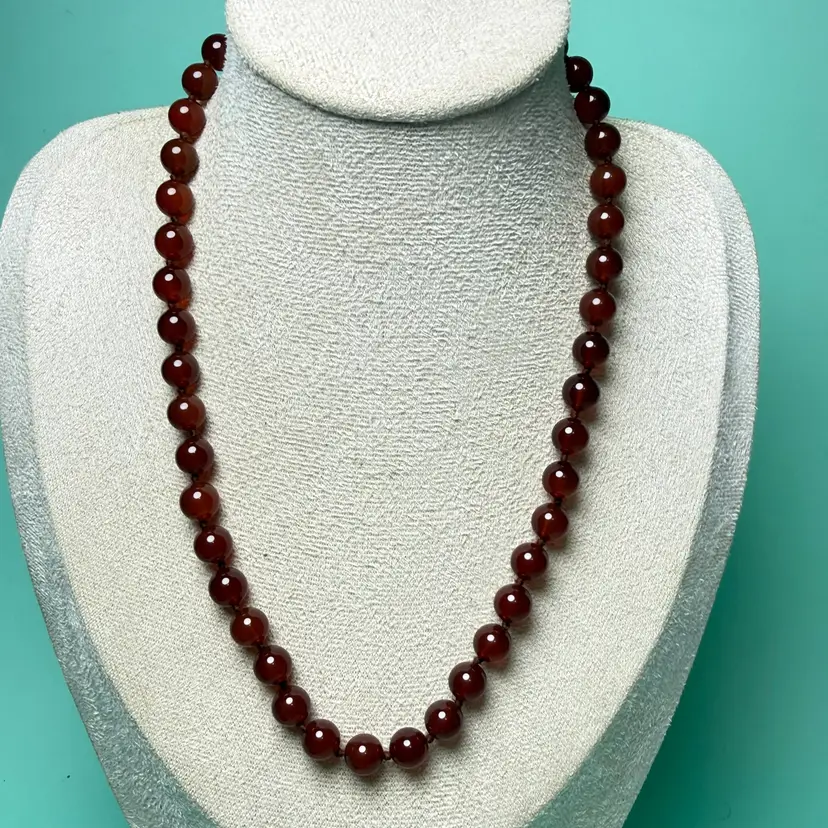 Vintage 17" Hand Knotted Polished Dark Brown Red Carnelian Beaded Necklace Clasp