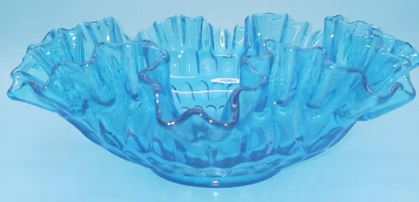 Fenton, Blue Glass Art Bowl With Crimped And Ruffled Edge. Beautiful Color And Style