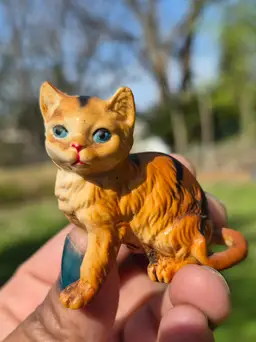 Mini Orange Tabby Blue Eye Cat 1.5"