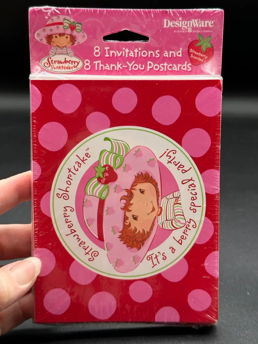 New STRAWBERRY Shortcake 8 Invitations & 8 Thank You Postcards Scented Sealed