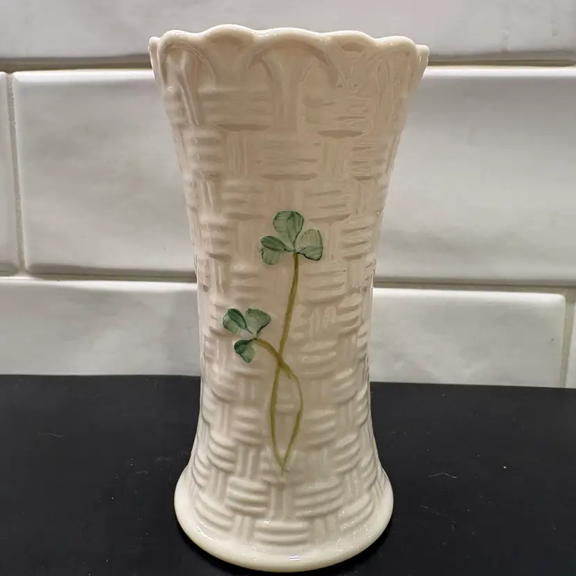 Belleek Pottery Colleen Embossed Basket Weave Mini Shamrock Porcelain Vase
