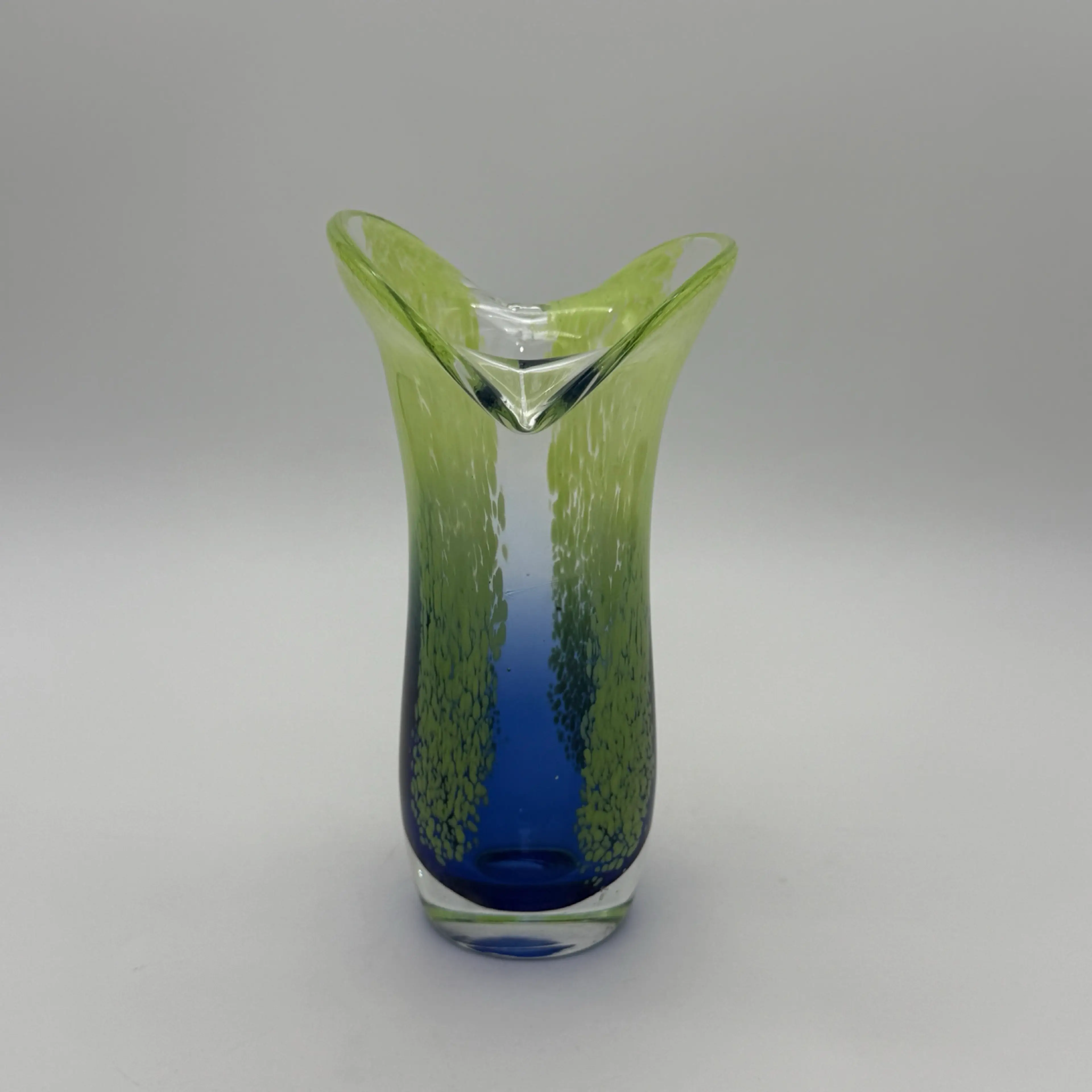 Image 4 of 11