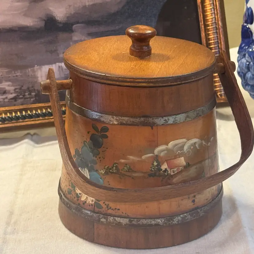 Basketville Hand-Painted Wooden Firkin Bucket – Putney, Vermont